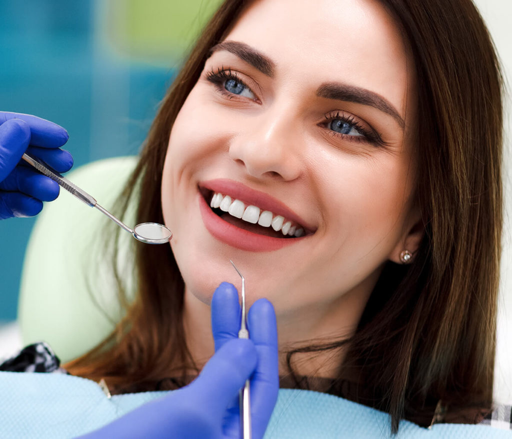 Teeth whitening in dubai